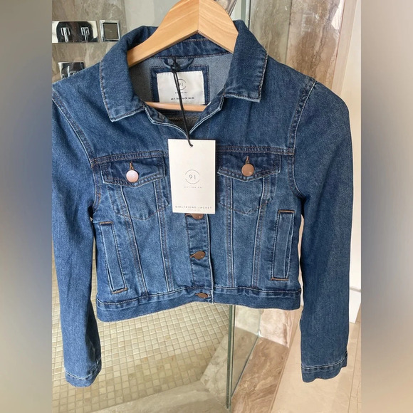 New Super Cool Denim Jacket - Picture 1 of 4